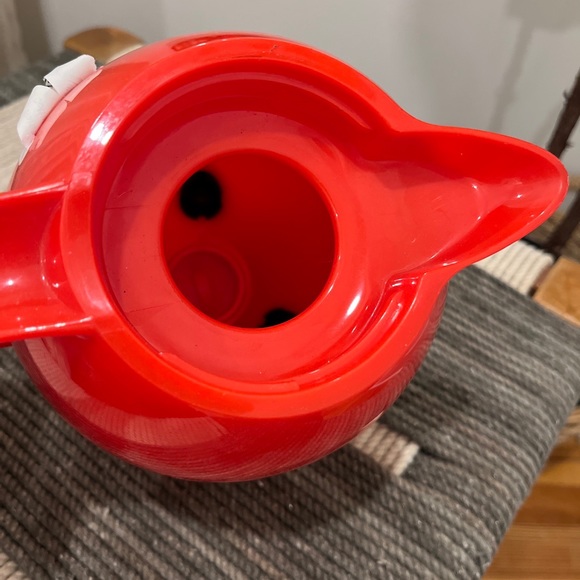 Leifheit Red Plastic Carafe Pitcher Modern Future Bubble Carafe Cherry Vintage - Picture 5 of 5
